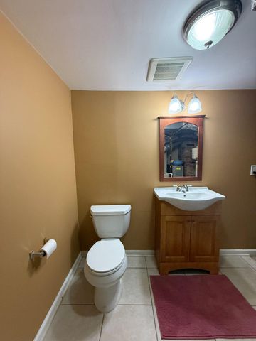 123 WINTERS LN, Baltimore, MD 21228