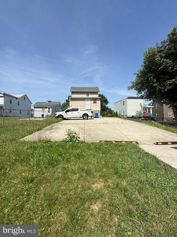123 WINTERS LN, Baltimore, MD 21228