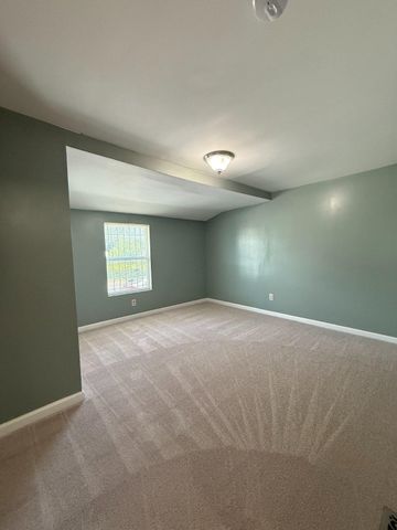 123 WINTERS LN, Baltimore, MD 21228