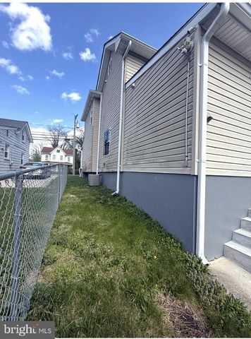 123 WINTERS LN, Baltimore, MD 21228