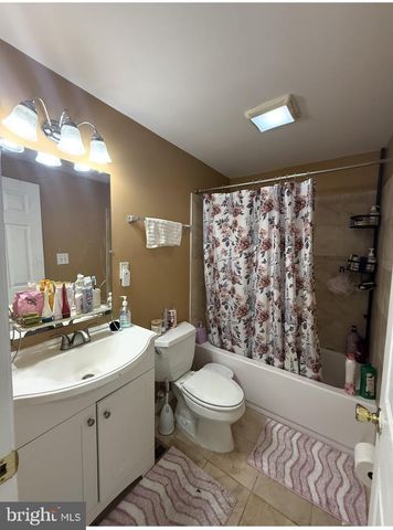 123 WINTERS LN, Baltimore, MD 21228