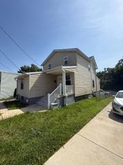 123 WINTERS LN, Baltimore, MD 21228