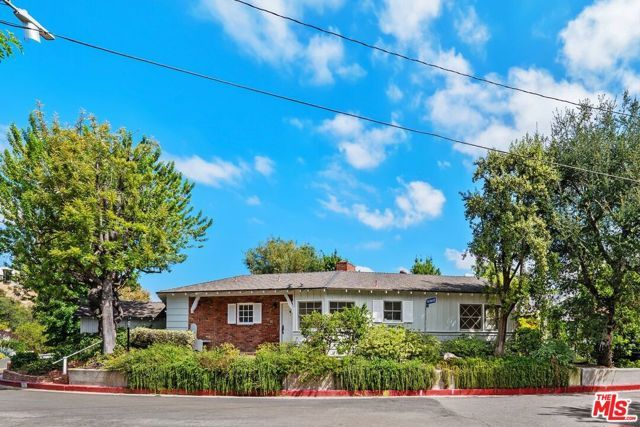 3640 Meadville Drive, Sherman Oaks, CA 91403
