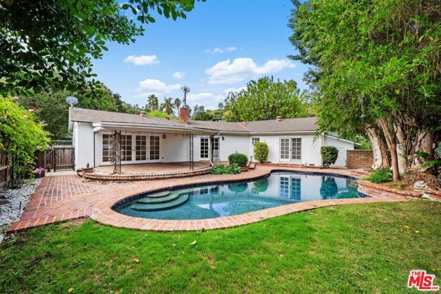 3640 Meadville Drive, Sherman Oaks, CA 91403
