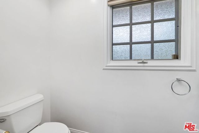 3640 Meadville Drive, Sherman Oaks, CA 91403