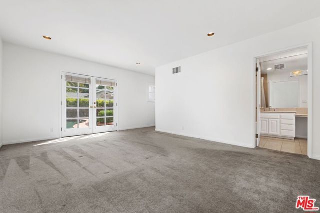 3640 Meadville Drive, Sherman Oaks, CA 91403