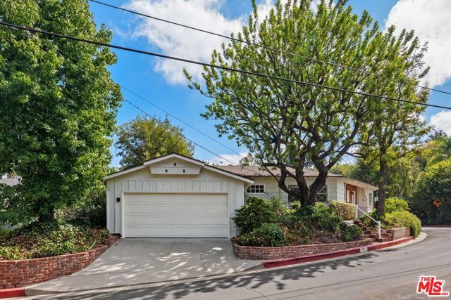 3640 Meadville Drive, Sherman Oaks, CA 91403