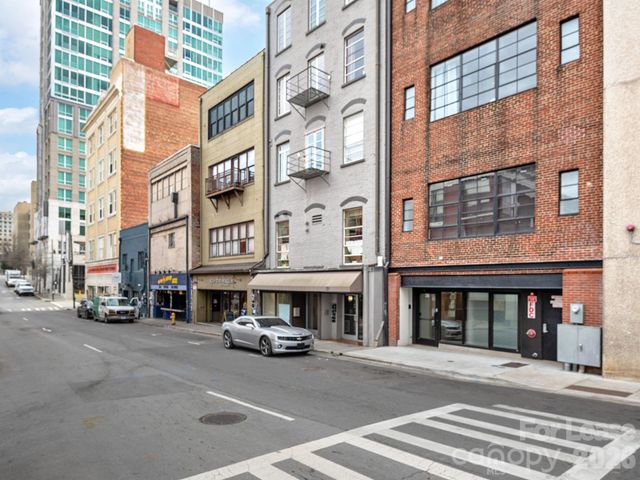 39 Patton Avenue, Asheville, NC 28801