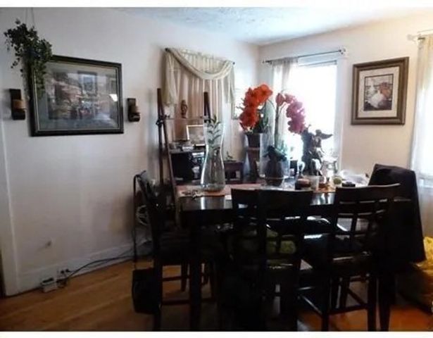 21-23 Clement St, Worcester, MA 01603