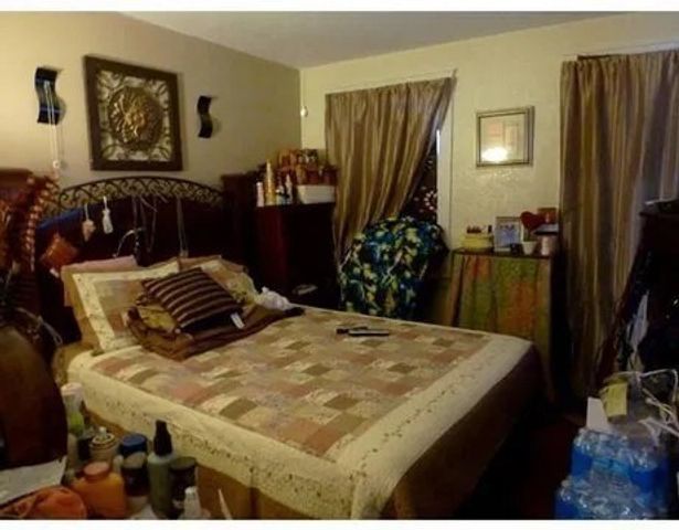 21-23 Clement St, Worcester, MA 01603