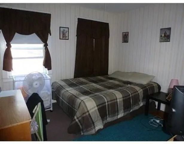 21-23 Clement St, Worcester, MA 01603