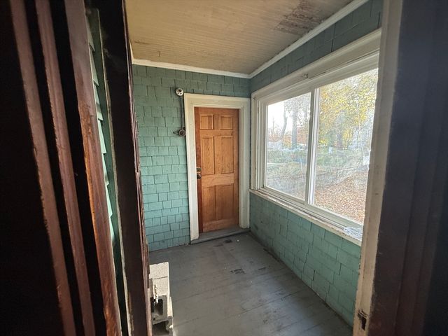 21-23 Clement St, Worcester, MA 01603