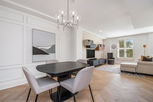 27 Library Street 404, Grand Rapids, MI 49503