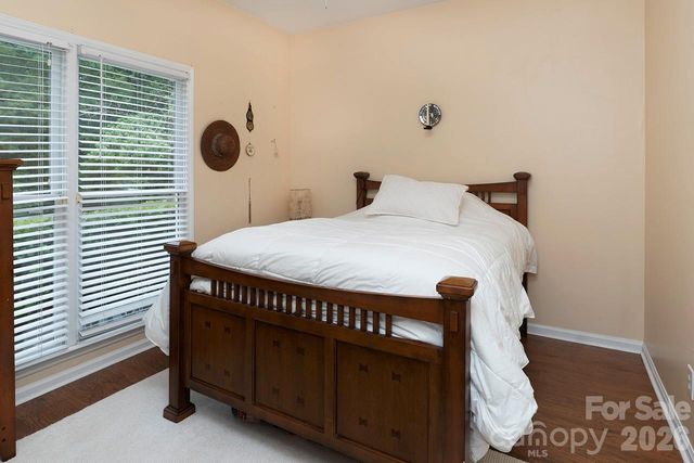 5935 Fitzwilliams Lane, Charlotte, NC 28270