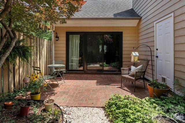 5935 Fitzwilliams Lane, Charlotte, NC 28270