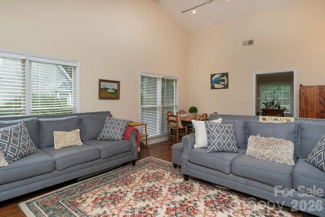 5935 Fitzwilliams Lane, Charlotte, NC 28270