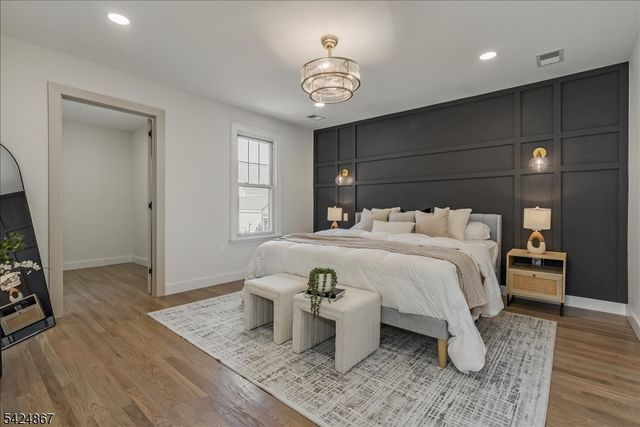 210 Paterson Ave, Hasbrouck Heights Boro, NJ 07604