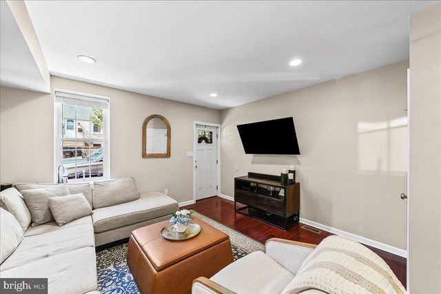 387 E HECTOR ST, Conshohocken, PA 19428