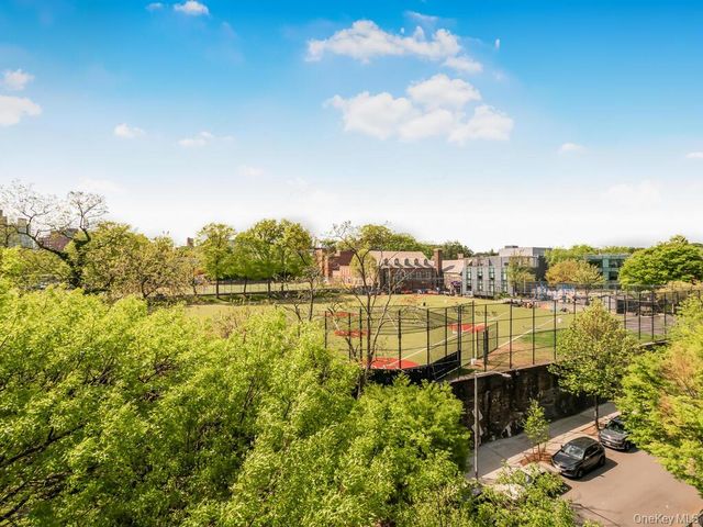 3840 Greystone Avenue 5L, Bronx, NY 10463