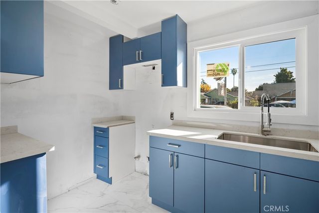 1257 W Vernon, Los Angeles, CA 90037