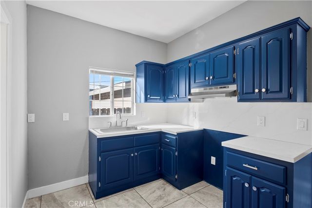 1257 W Vernon, Los Angeles, CA 90037