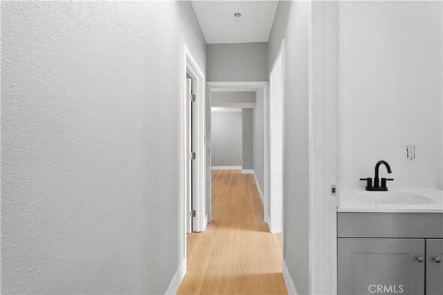 1257 W Vernon, Los Angeles, CA 90037