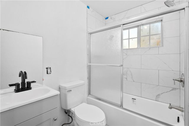 1257 W Vernon, Los Angeles, CA 90037