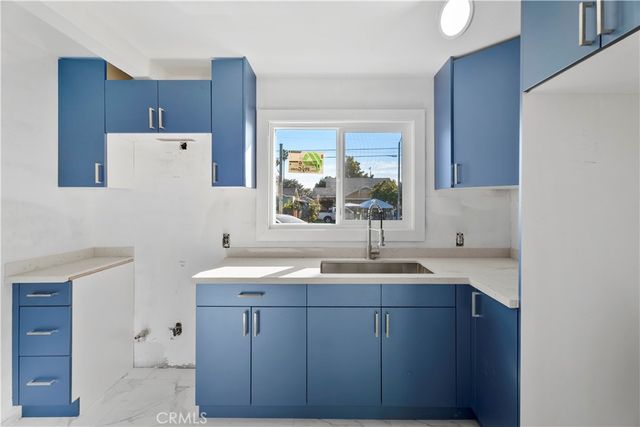 1257 W Vernon, Los Angeles, CA 90037