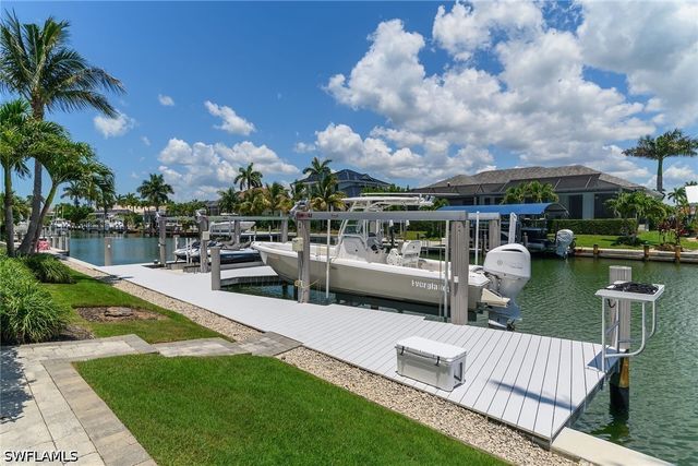 233 Rockhill CT, Marco Island, FL 34145