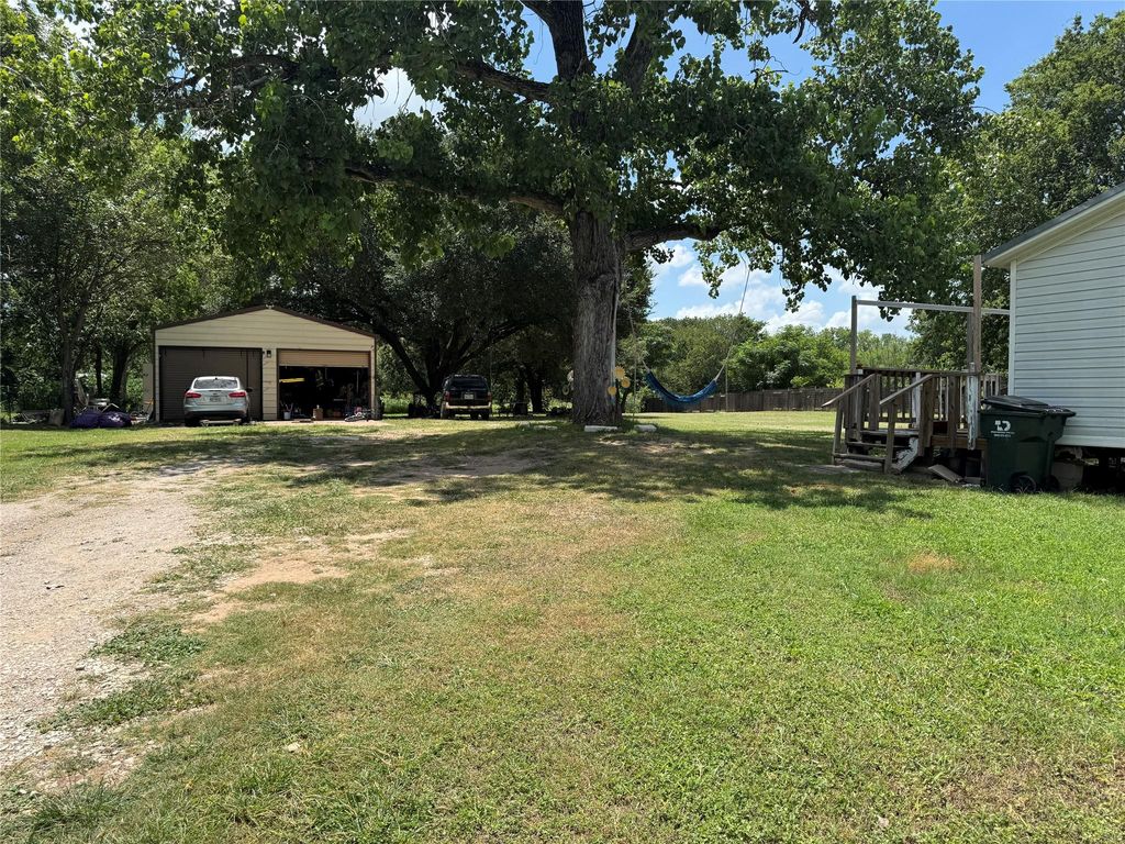 2000 Citation DR, Del Valle, TX 78617