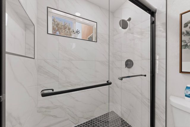 1729 Monte Largo Drive NE, Albuquerque, NM 87112