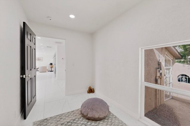 1729 Monte Largo Drive NE, Albuquerque, NM 87112