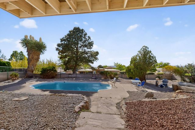 1729 Monte Largo Drive NE, Albuquerque, NM 87112