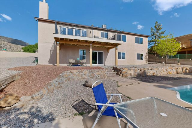 1729 Monte Largo Drive NE, Albuquerque, NM 87112