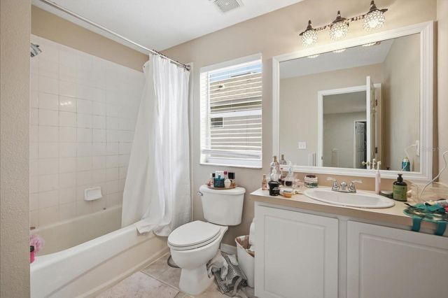 19321 SANDY SPRINGS CIRCLE, Lutz, FL 33558