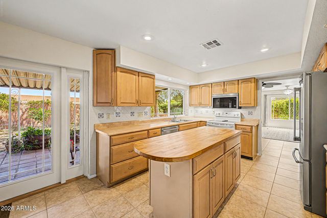 11831 N 29TH Street, Phoenix, AZ 85028