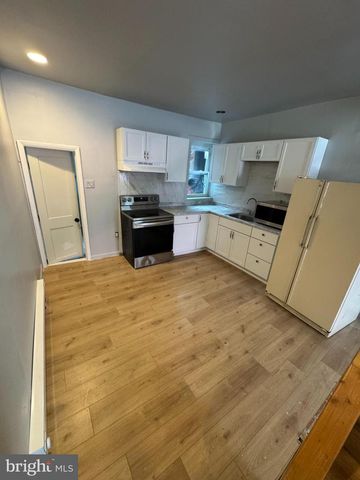 2740 N DARIEN ST, Philadelphia, PA 19133