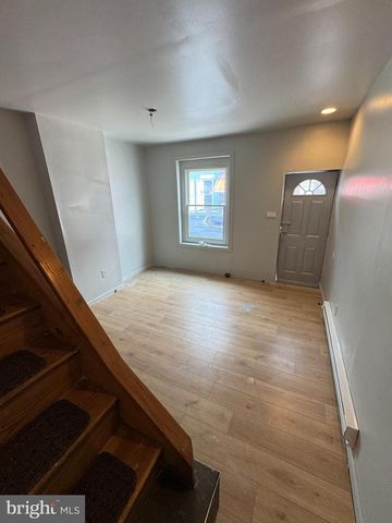 2740 N DARIEN ST, Philadelphia, PA 19133