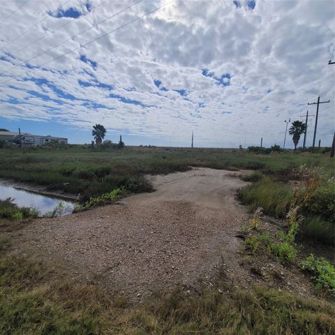 1287, 1291 & 1295 N Monkhouse Drive, Crystal Beach, TX 77650