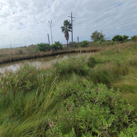 1287, 1291 & 1295 N Monkhouse Drive, Crystal Beach, TX 77650