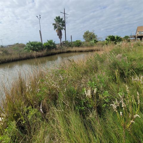 1287, 1291 & 1295 N Monkhouse Drive, Crystal Beach, TX 77650