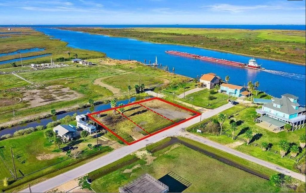 1287, 1291 & 1295 N Monkhouse Drive, Crystal Beach, TX 77650