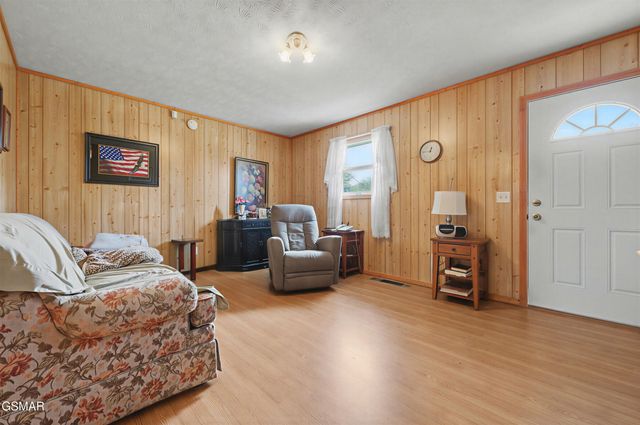 1926 Sail Way, Newport, TN 37821