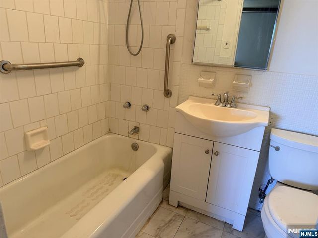 2 Horizon Road 1030, Fort Lee, NJ 07024