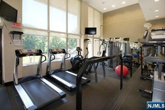 2 Horizon Road 1030, Fort Lee, NJ 07024