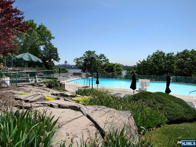 2 Horizon Road 1030, Fort Lee, NJ 07024