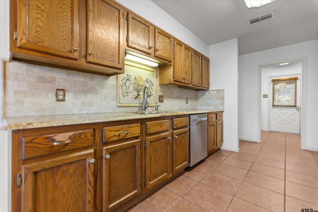 17617 Carol Circle, Flint, TX 75762