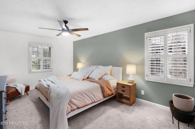 805 Tree Trunk Rd, Knoxville, TN 37934