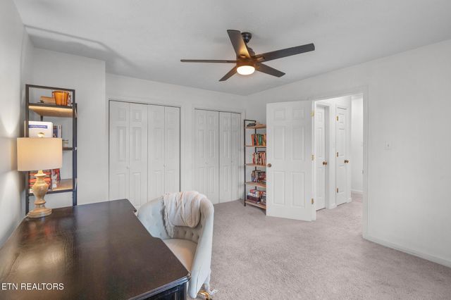 805 Tree Trunk Rd, Knoxville, TN 37934