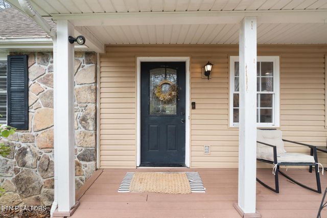 805 Tree Trunk Rd, Knoxville, TN 37934